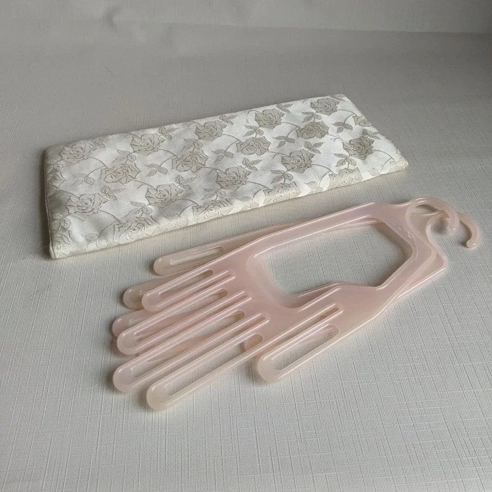 Left/Right Plastic Gloves Keeper & Case Set Cream Bag Envelope Style